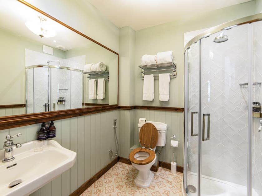 Shower room | Heather and Thistle - Black Sheep Collection, Letter Finlay, near Spean Bridge