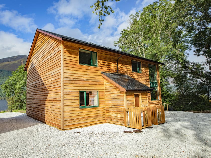 Exterior | Heather and Thistle - Black Sheep Collection, Letter Finlay, near Spean Bridge
