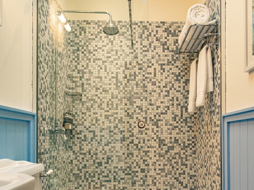 Shower room | Still Waters - Black Sheep Collection, Letter Finlay, near Spean Bridge