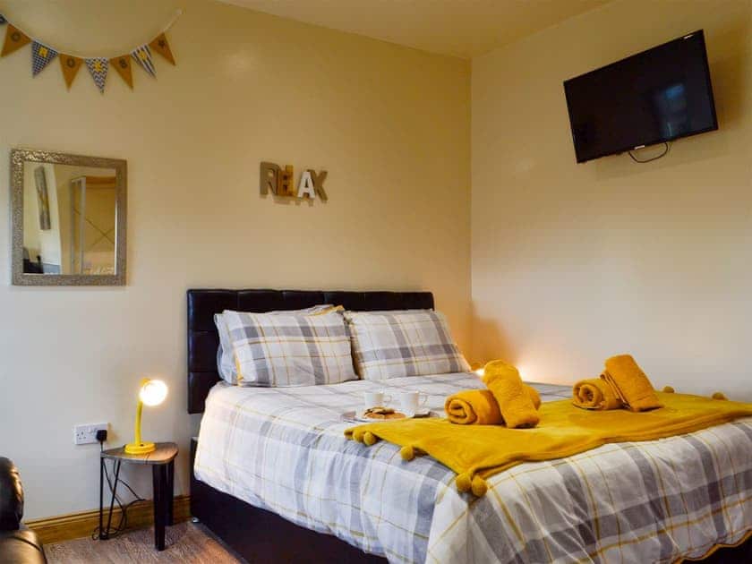 Open plan living space | Sky Fall - Waterfall Country Park Apartments, Coelbren, near Neath