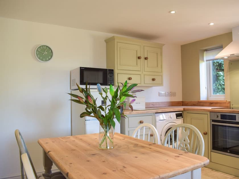 Kitchen/diner | Tan y Llidiart, Bwlch y Ddar, near Llanfyllin