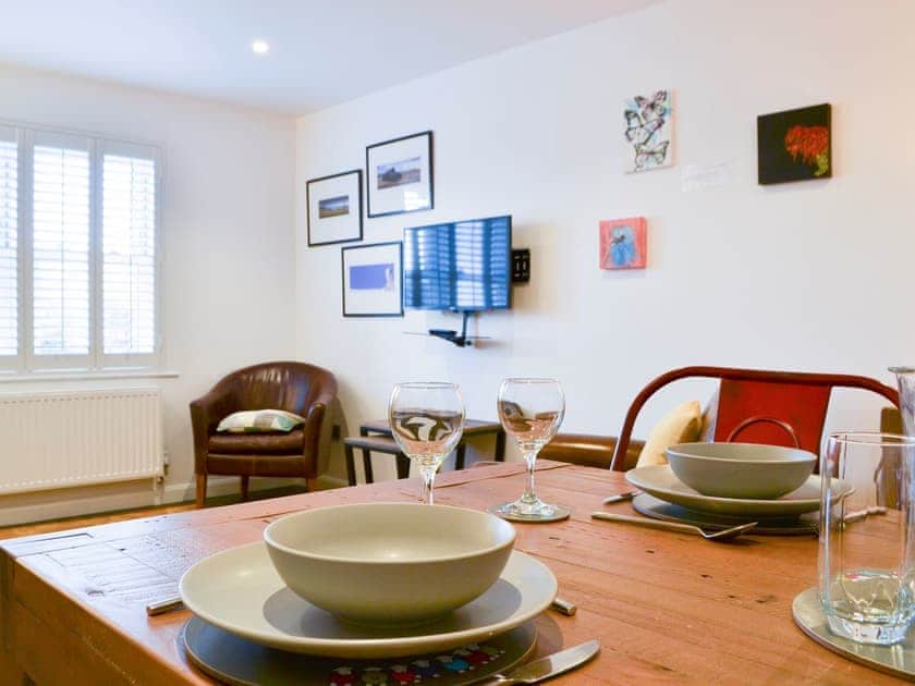 Living room/dining room | 4 Howrah’s Court - Greta Grove Apartments, Keswick