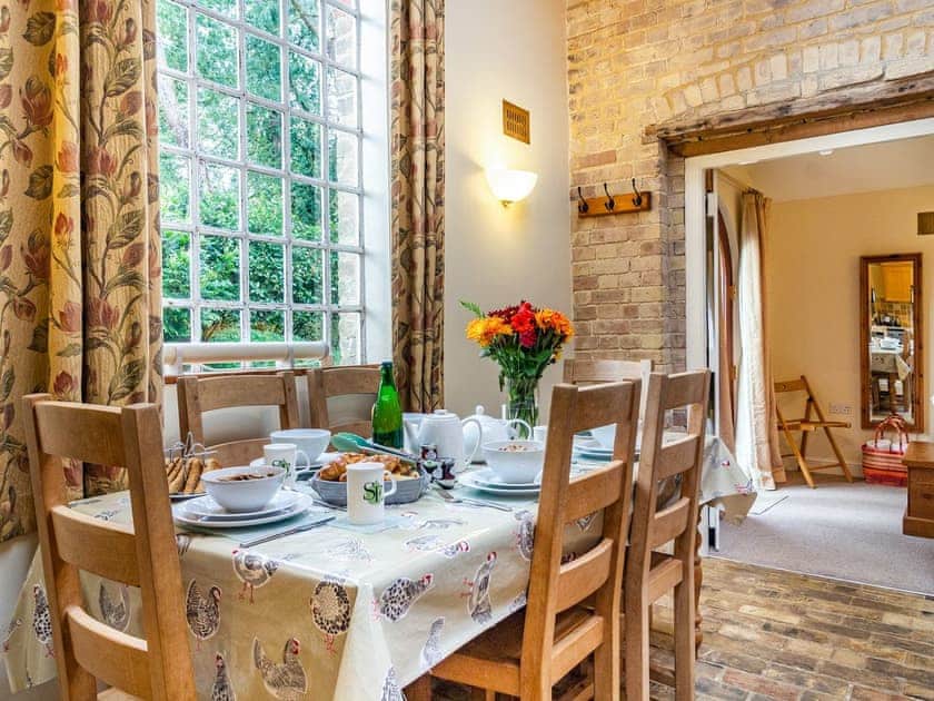 Dining Area | Stearn Cottage - Stowlangtoft Estate, Bury St. Edmunds