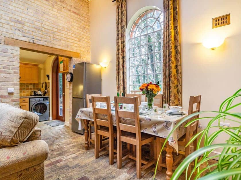 Dining Area | Stearn Cottage - Stowlangtoft Estate, Bury St. Edmunds