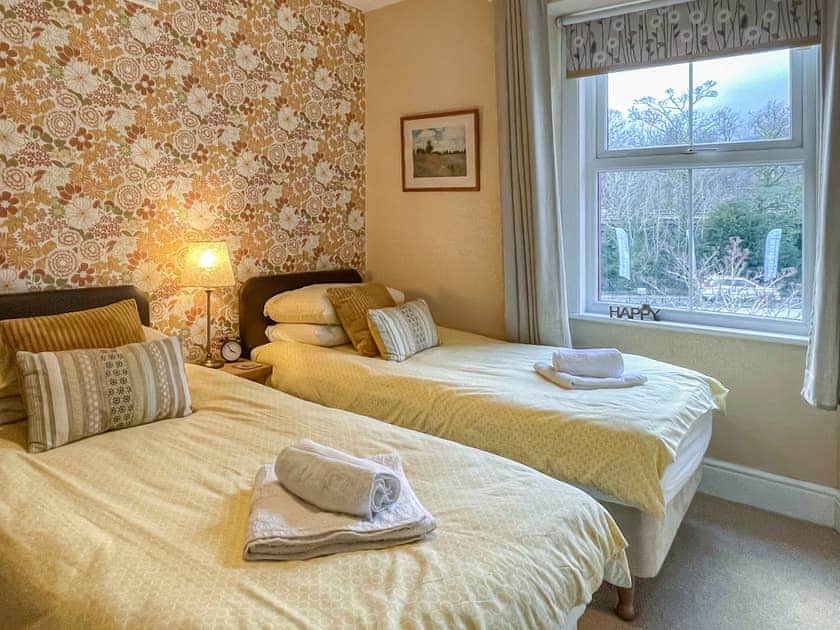 Twin bedroom | Two Chimneys, Keswick