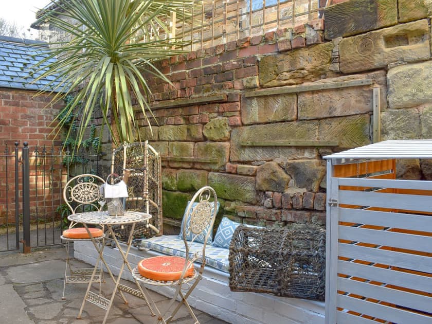 Sitting-out-area | Fisherman’s Cottage, Loftus, Saltburn-by-the-Sea