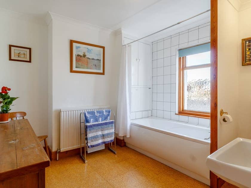 Bathroom | Mayflower Cottage, Harwich