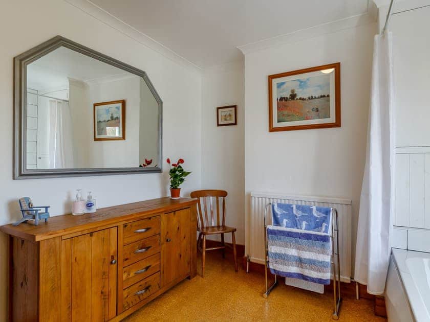 Bathroom | Mayflower Cottage, Harwich