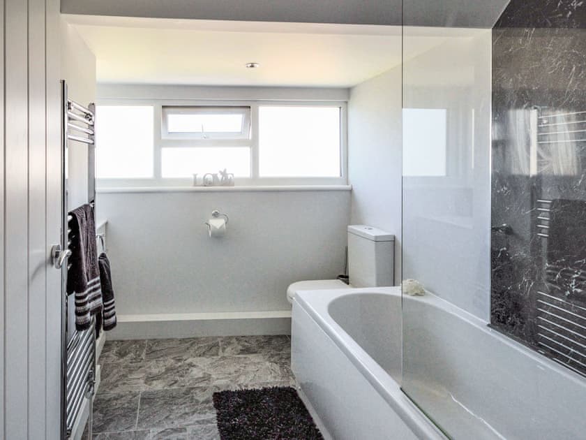 Bathroom | Sea Breeze, Cowes
