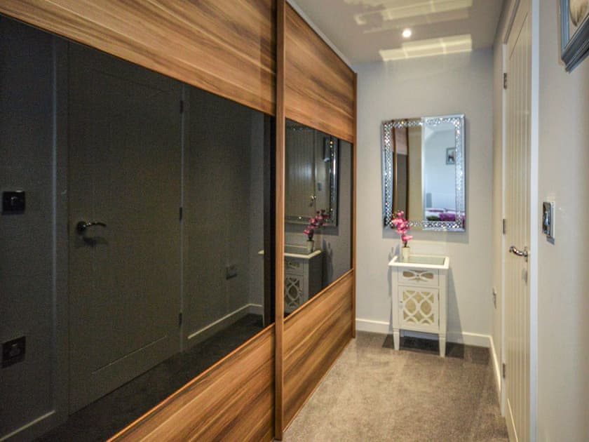 Hallway | Sea Breeze, Cowes