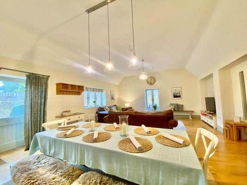 Dining Area | Tull - Lower Ledge Farm, Doynton, near Bath