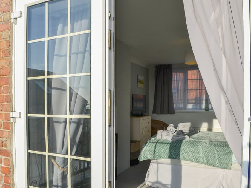 Double bedroom | April Cottage, Sewerby