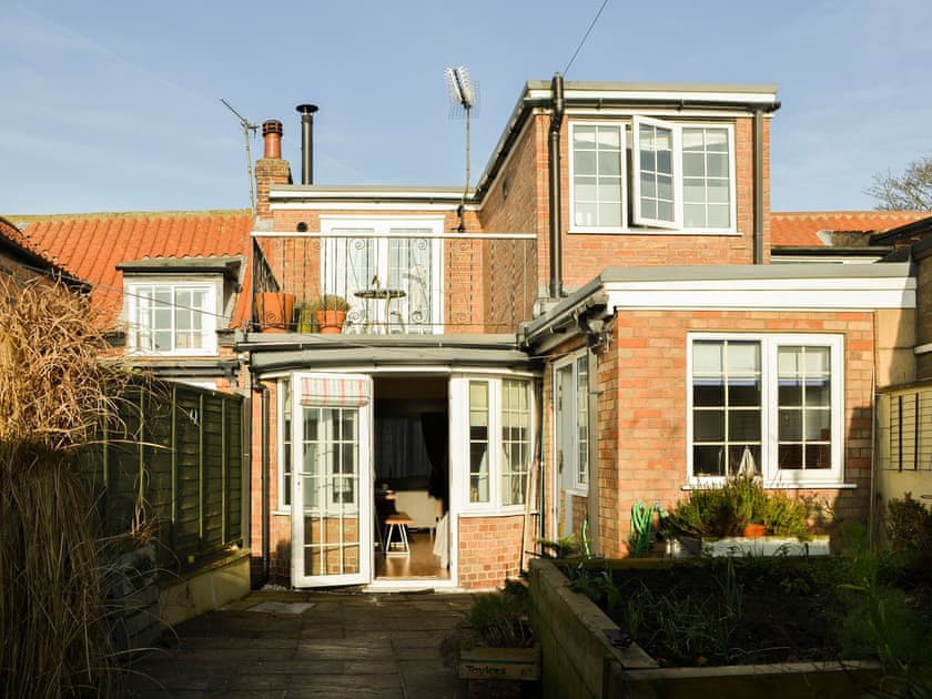 Exterior | April Cottage, Sewerby