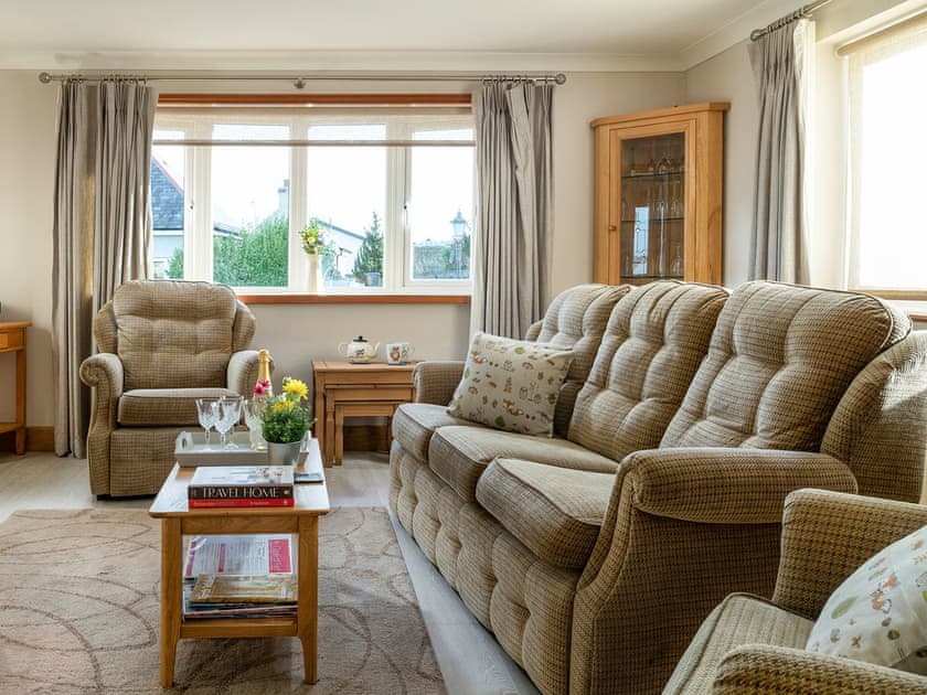 Light and airy living room | Dylmor, Benllech 