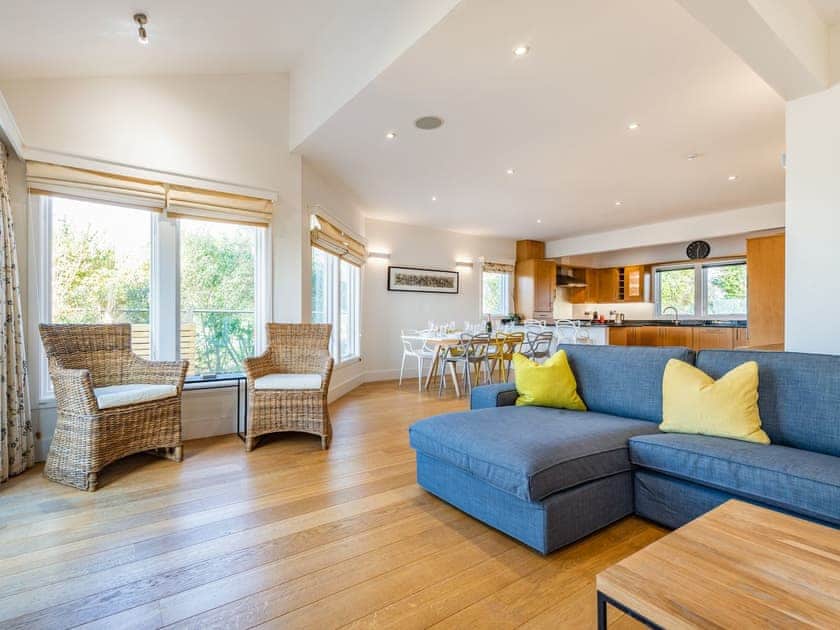 Open plan living space | Wrens Lake House, South Cerney, Cotswolds near Cirencester