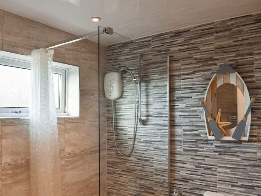 Shower room | Mountain View, Morfa Bychan
