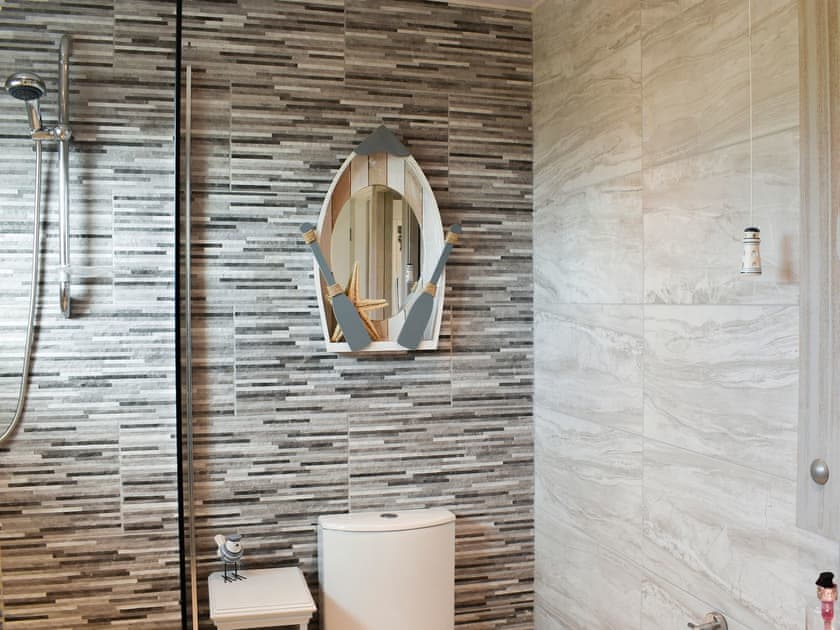 Shower room | Mountain View, Morfa Bychan
