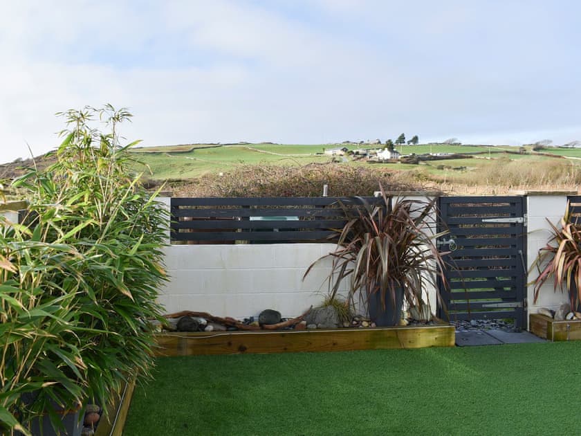 Garden | Mountain View, Morfa Bychan