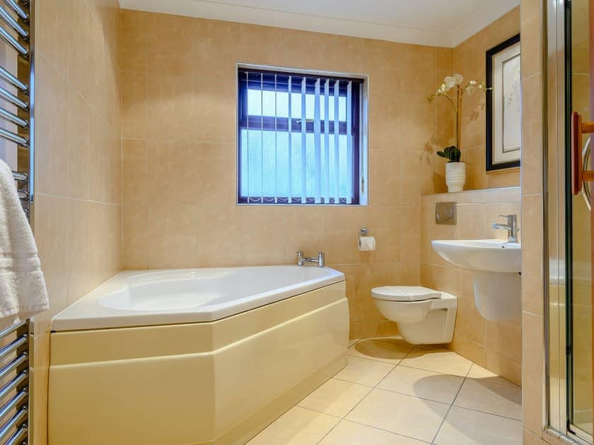 Bathroom | Orchard Lodge - Orchard Holidays, Woolaston, near Forest of Dean