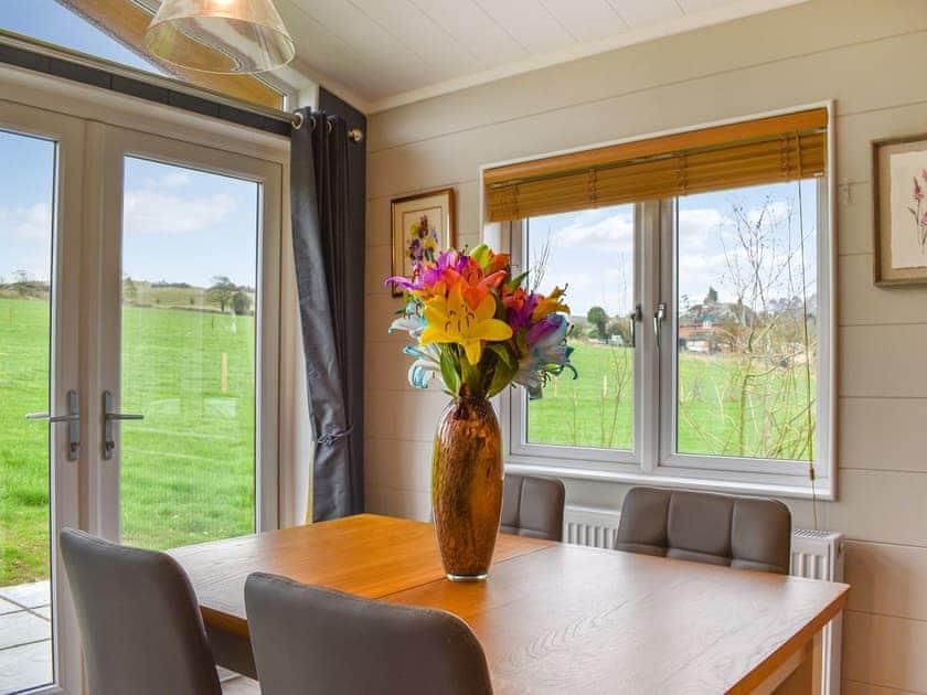 Dining Area | Whitey Top Country Lodge - Whitey Top Lodges, Pentridge