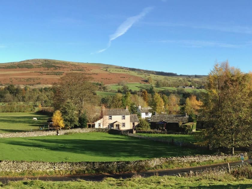 Exterior | Mews Cottage, Bampton