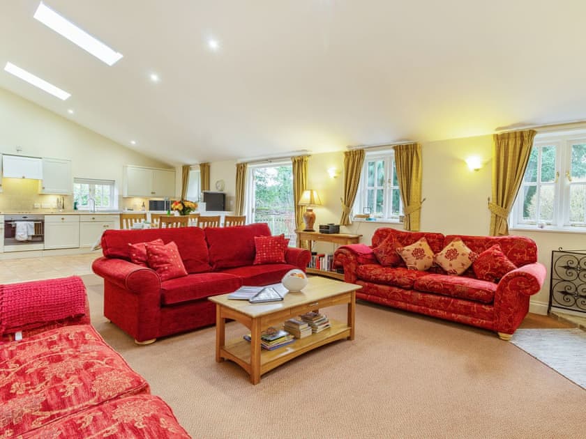 Open plan living space | The Coach House - Stowlangtoft Estate, Bury St. Edmunds