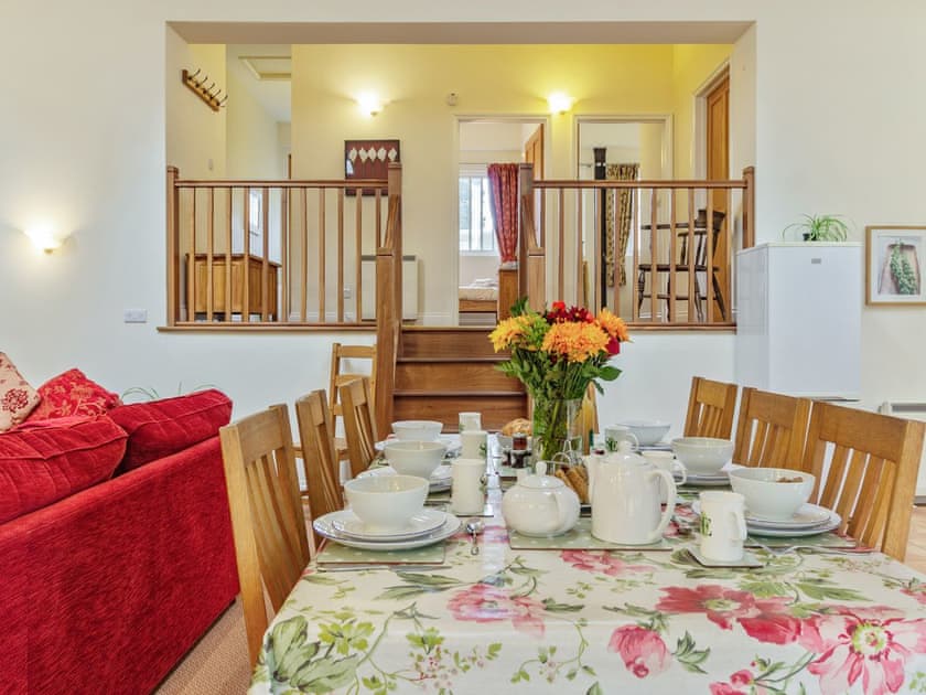 Dining Area | The Coach House - Stowlangtoft Estate, Bury St. Edmunds
