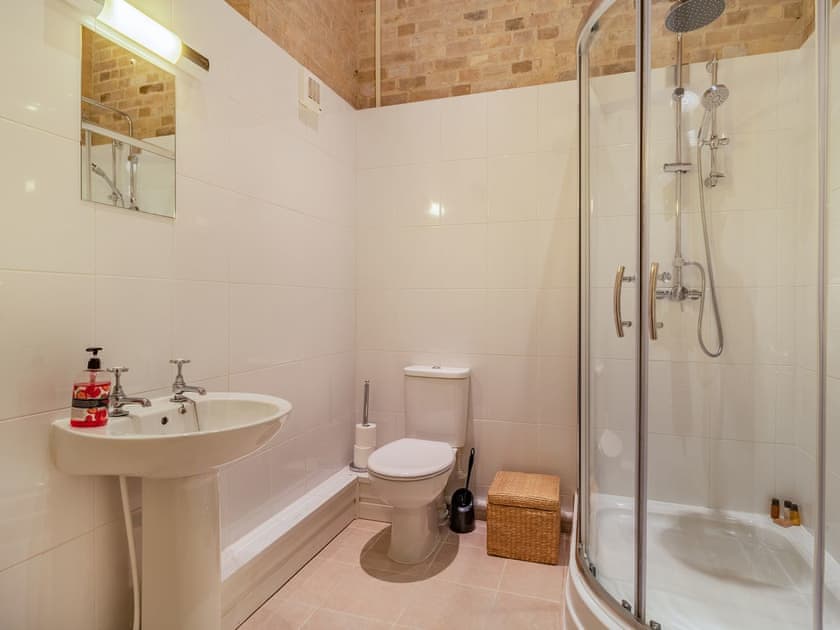 Shower room | The Amherst House - Stowlangtoft Estate, Bury St. Edmunds