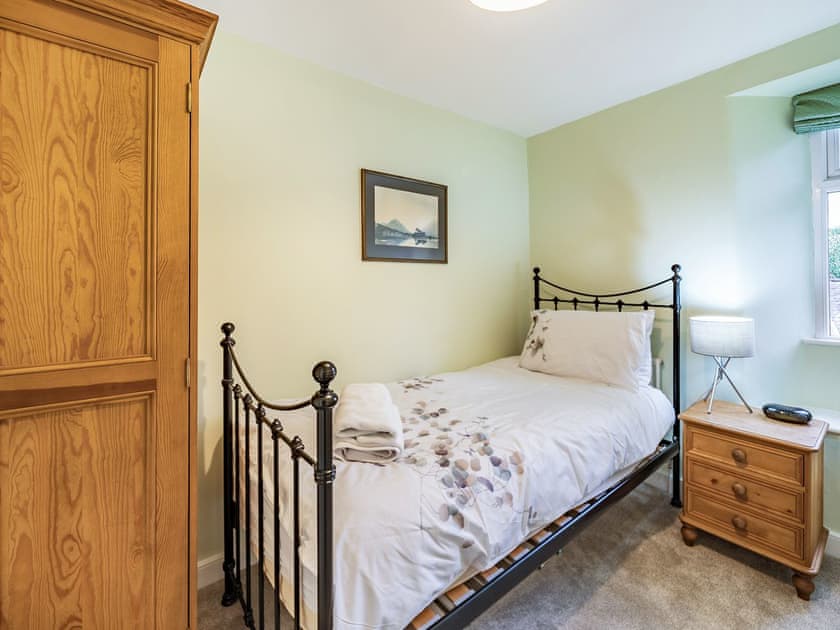 Bedroom | 2 Fairview Terrace, Ambleside