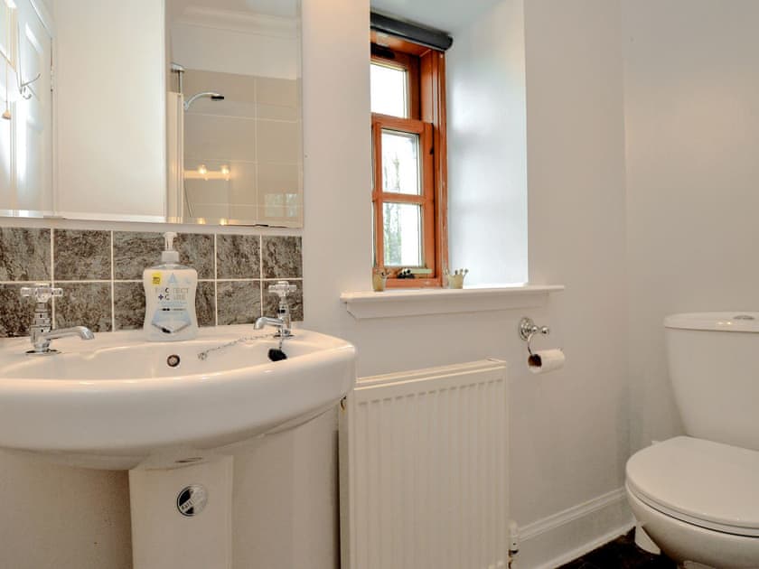 Bathroom | Kevington Cottage, Dunoon