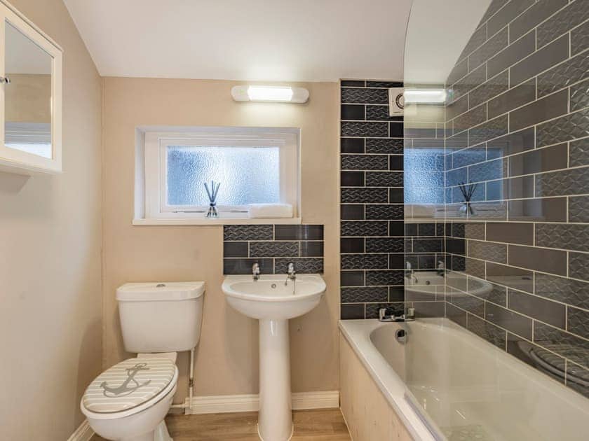 Bathroom | The Nest - Above No. 1 Cromer Apartments, Cromer