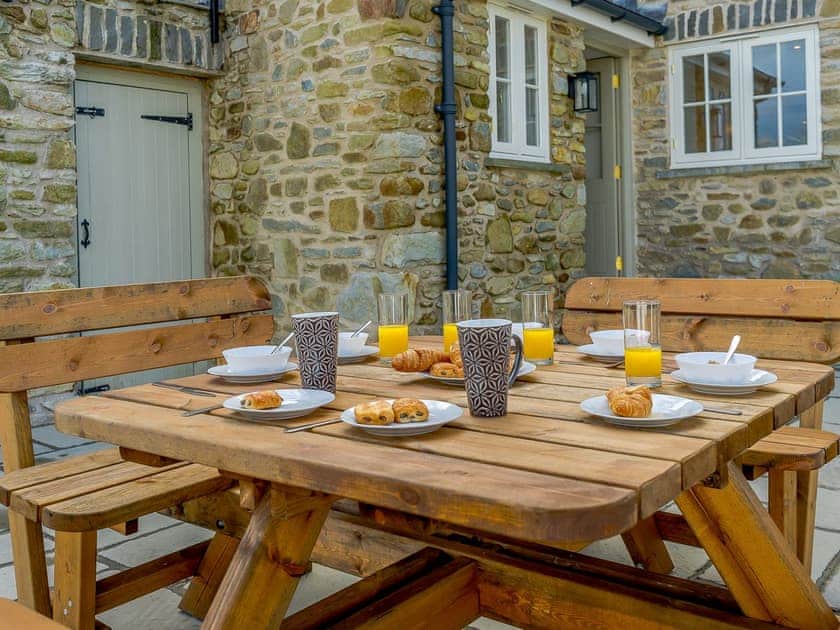 Sitting-out-area | Bwlchsais, Glandwr, near Cardigan