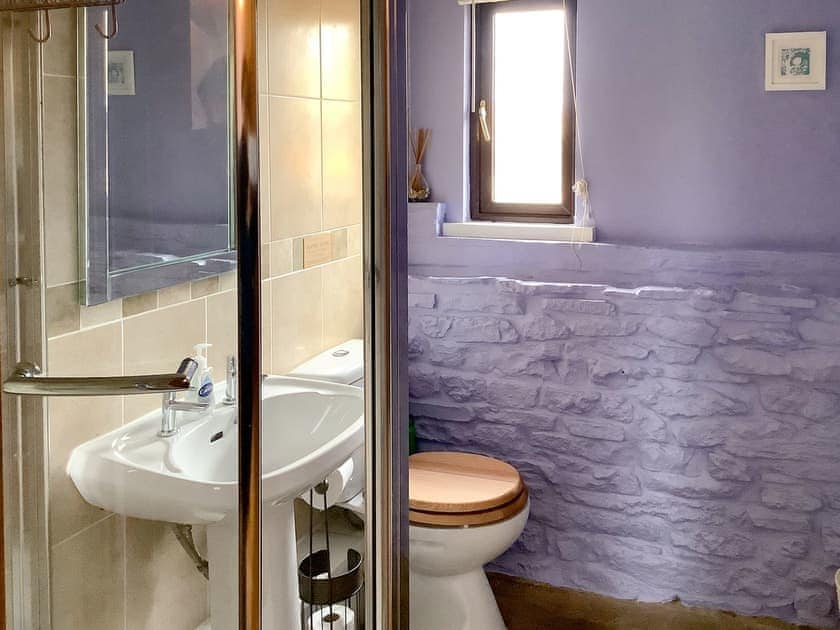 Shower room | The Barn, Neenton, near Bridgnorth