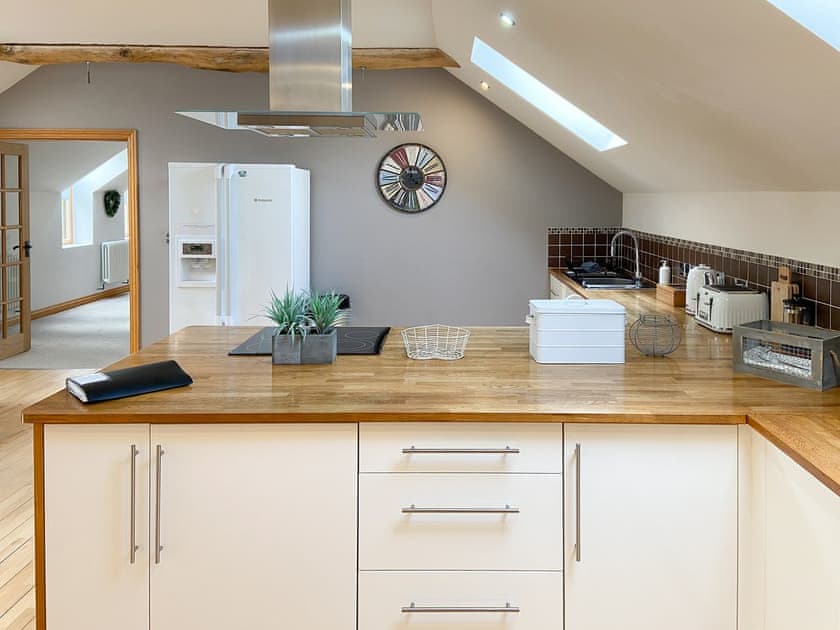 Kitchen | Coed y Nant Barn, Rhôs, near Pontardawe
