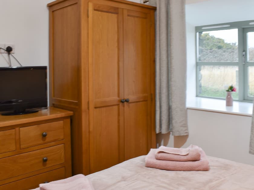 Double bedroom | Aberdaron Retreat- Ty Cam - Aberdaron Retreat, Aberdaron
