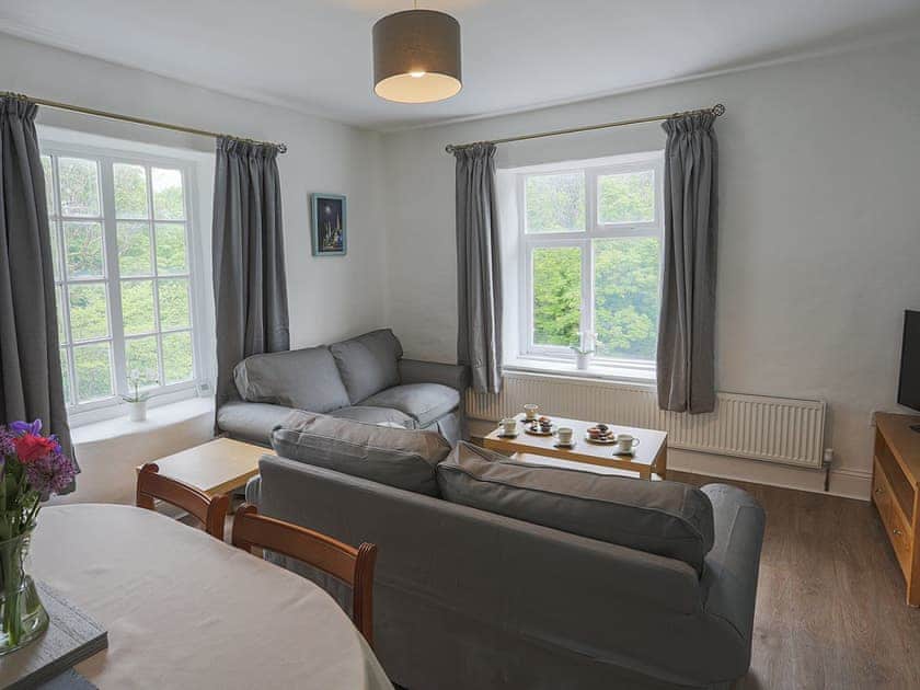 Living room/dining room | The Firemans House - Lowes Mill Cottages at Torr Vale Mill, New Mills