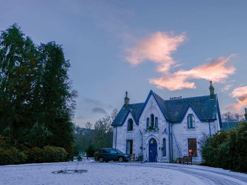 Garden and grounds | Rowan Chalet - Kerrow House, Cannich
