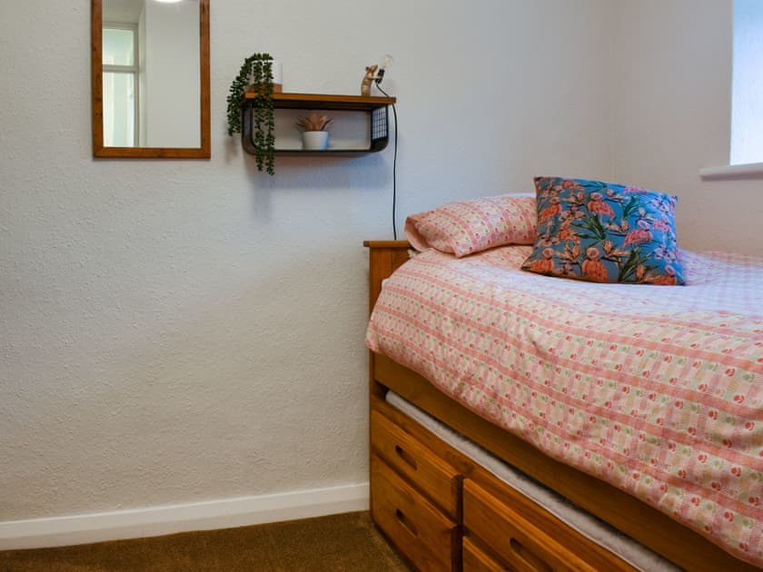 Single bedroom | Shire Nook, Hurst Green