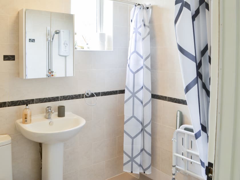 Shower room | Wellwood Cottage, Morpeth