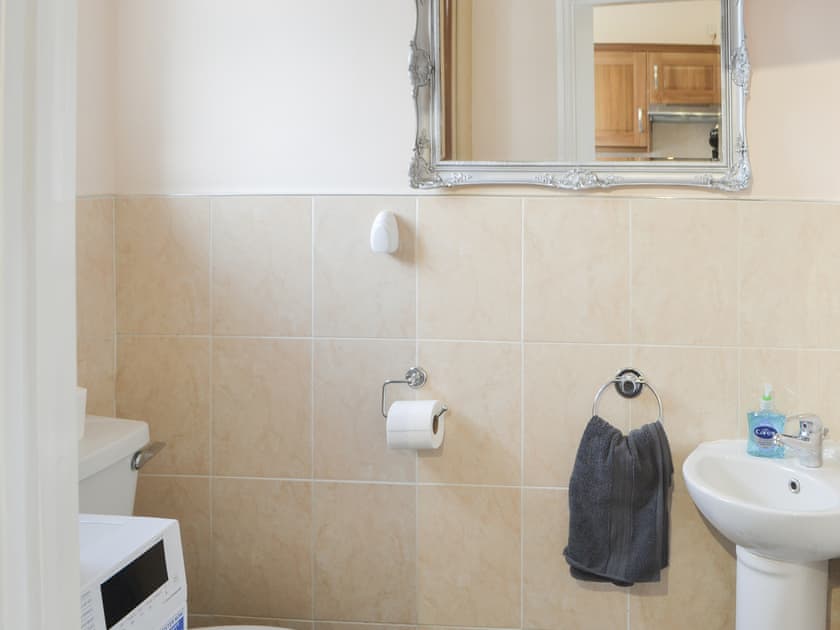 Bathroom | Wellwood Cottage, Morpeth