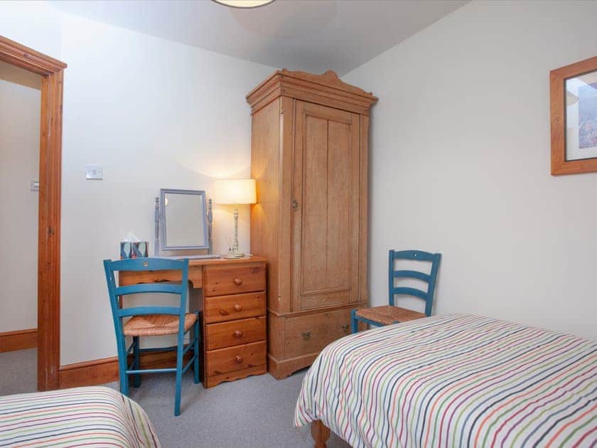 Twin bedroom | The Stables, Clyst Honiton, near Exeter