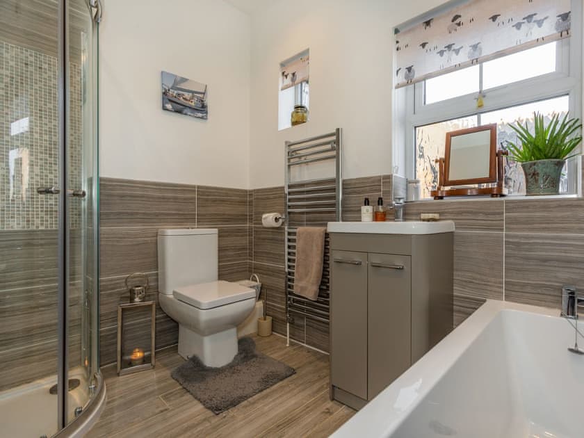 Bathroom | Willowfield Cottage, Thornton-Le-Dale