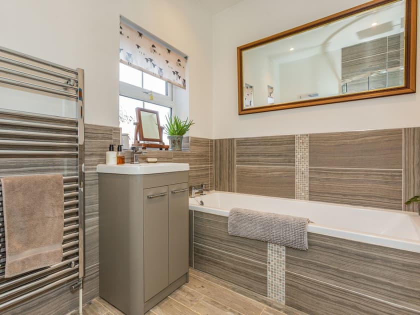 Bathroom | Willowfield Cottage, Thornton-Le-Dale