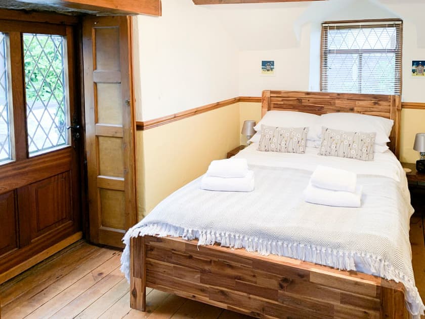 Double bedroom | Keepers Cottage, Red Wharf Bay