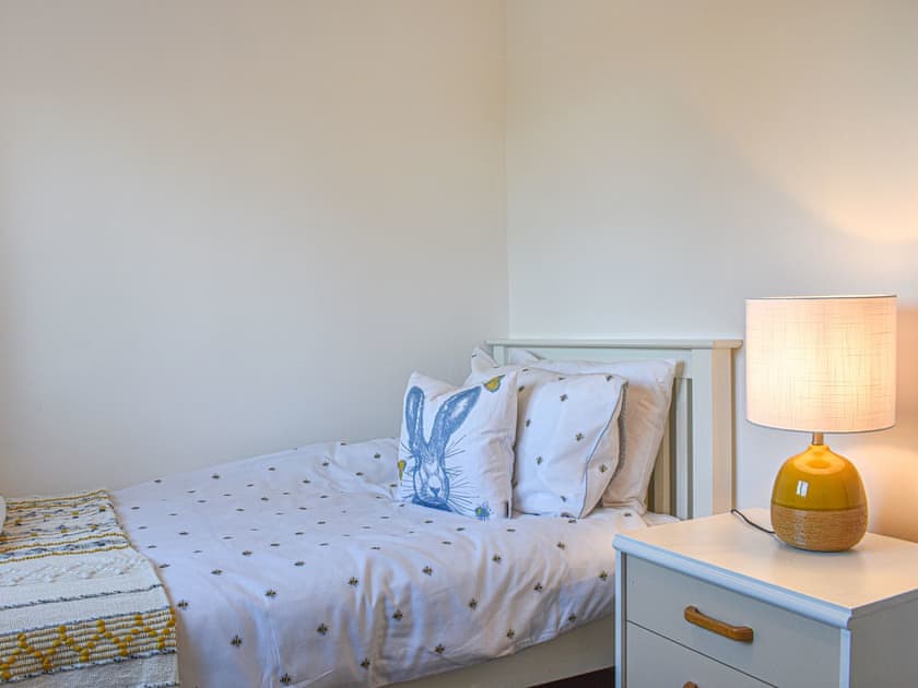Single bedroom | Bee’s Place, Whitby