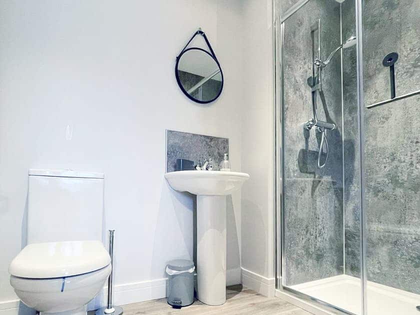 Shower room | Mote View Holidays- 4 Mote View, Mote View Holidays- 2 Mote View - Mote View Holidays, Sandhead, near Stranraer