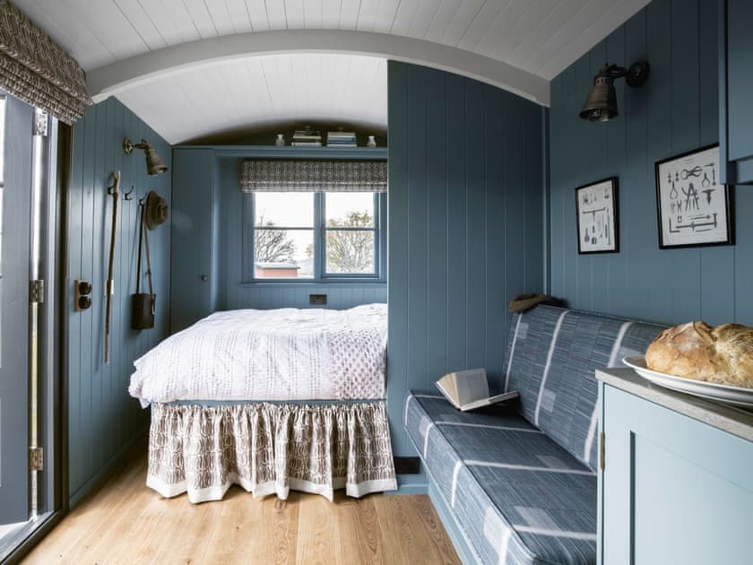 Living area | Curlew Shepherds Hut - Atholl Estate, Pitlochry