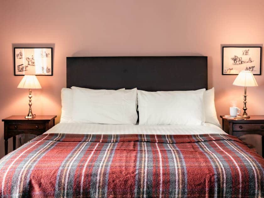 Double bedroom | Clachan Cottage - Atholl Estate, Pitlochry