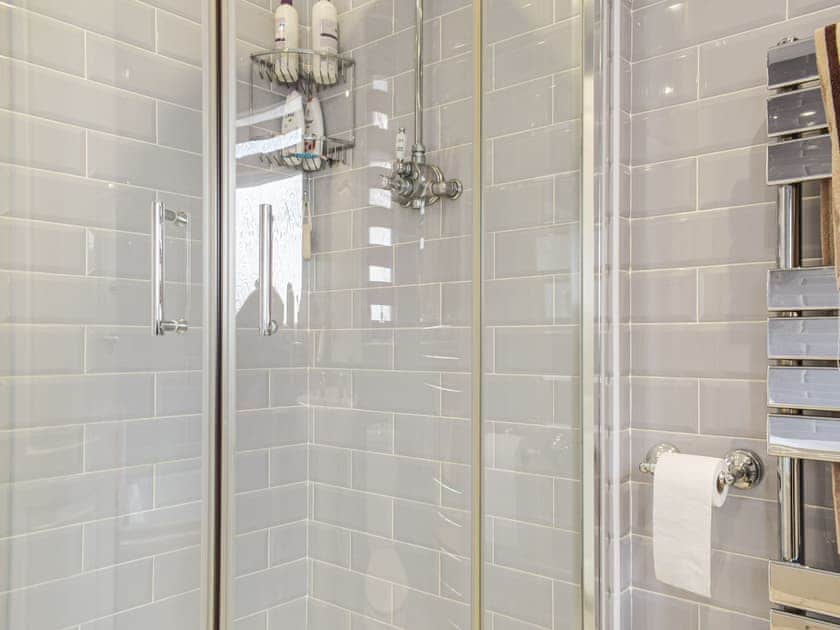Bathroom | Rhiw Gam, Abbeycwmhir