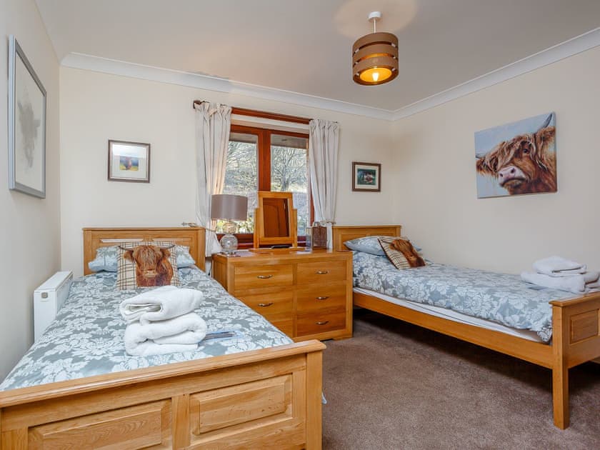 Twin bedroom | Ard Taigh, Fearnan, near Aberfeldy